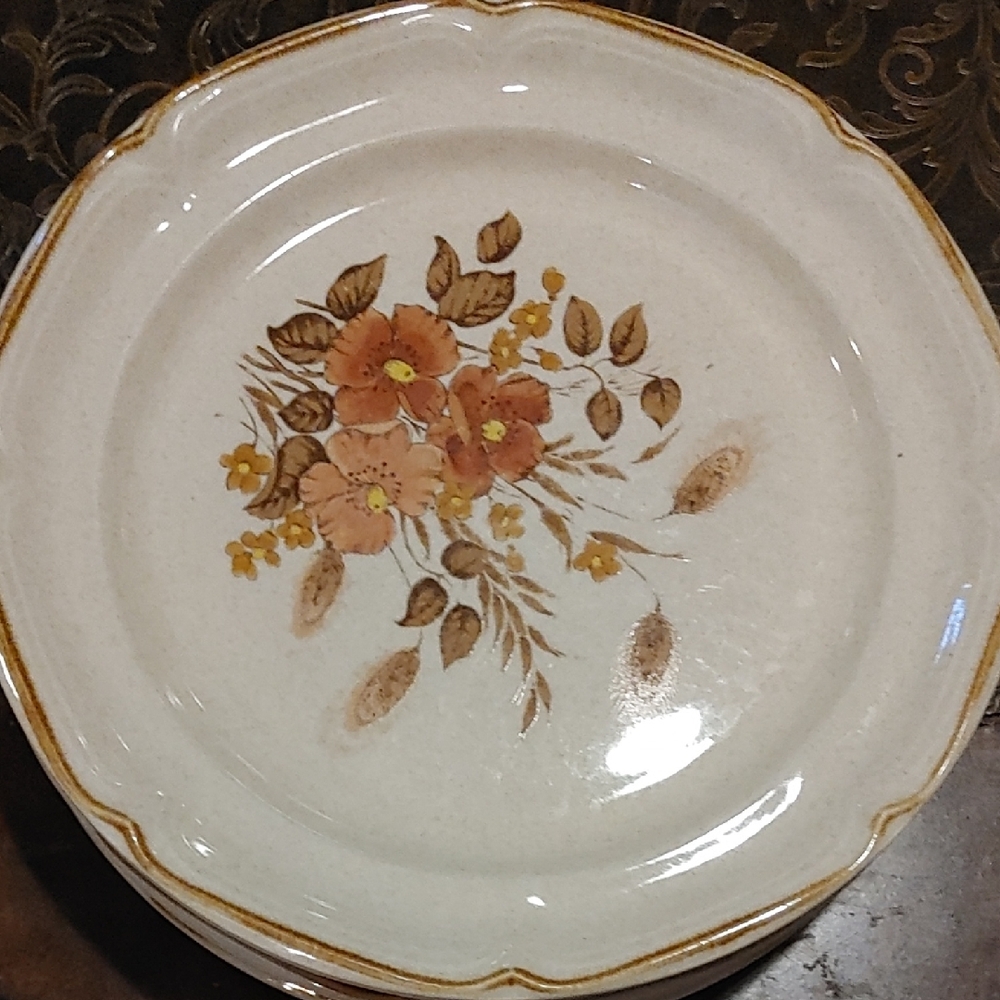 Floral Patterned Dinner Plate